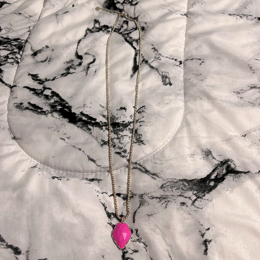 Kendra Scott Necklace